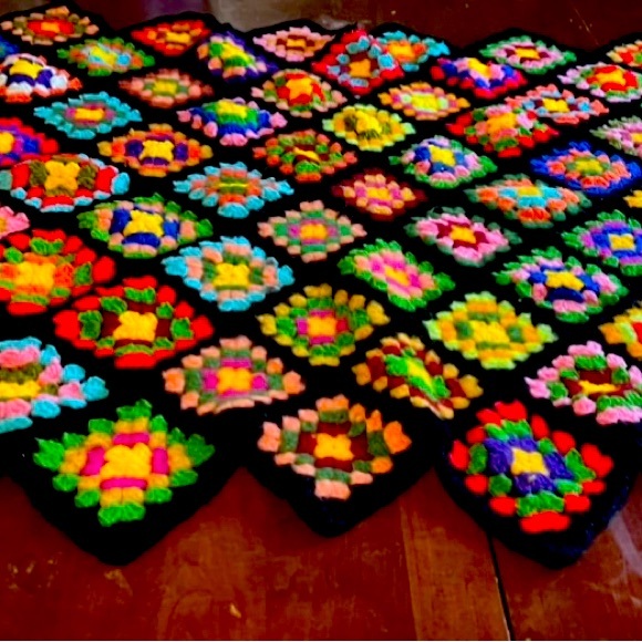Granny Square Afghan ~ Vintage ~ 1970s ~ Throw Blanket ~ Handmade ~ Beautiful - Picture 5 of 16
